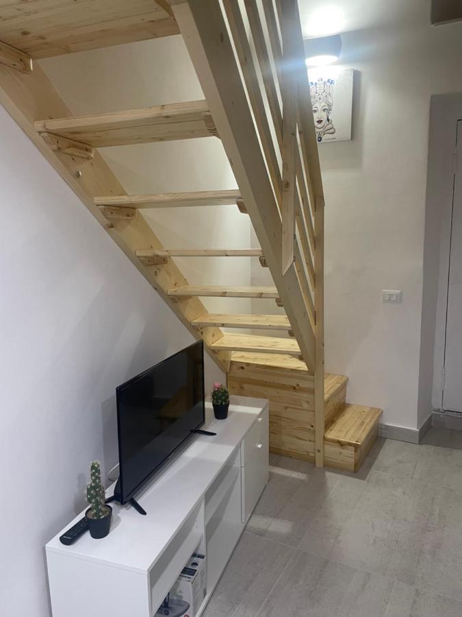 Appartement Mega House 2 à Catane Extérieur photo