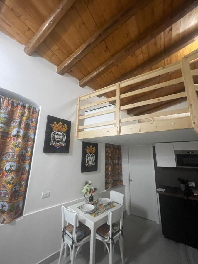 Appartement Mega House 2 à Catane Extérieur photo