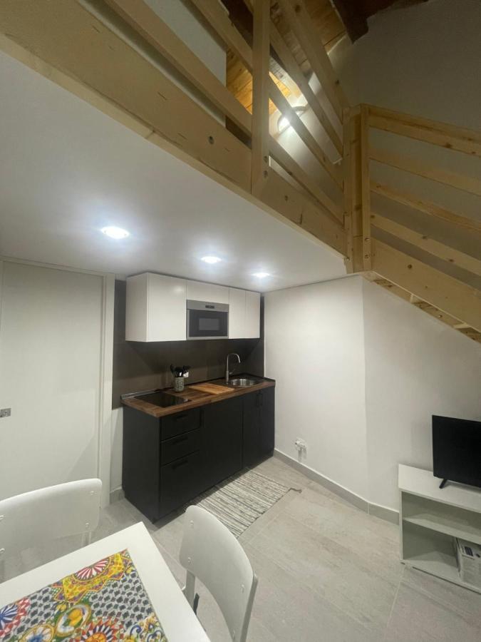Appartement Mega House 2 à Catane Extérieur photo