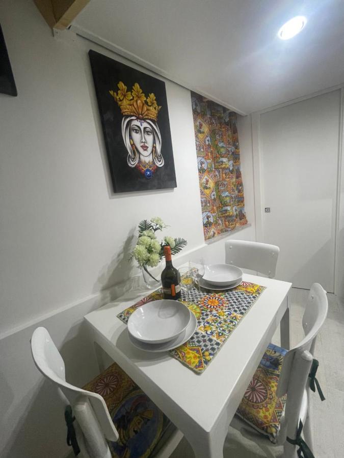 Appartement Mega House 2 à Catane Extérieur photo