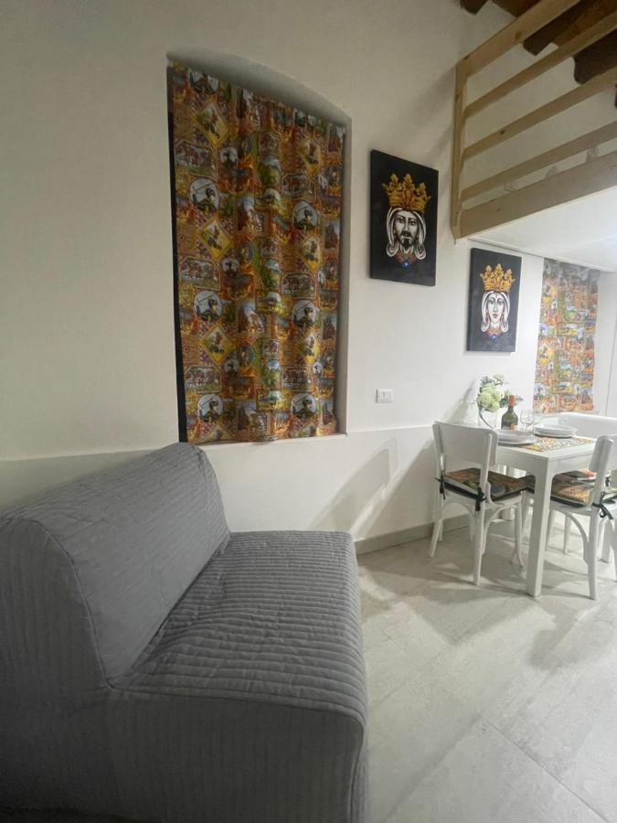 Appartement Mega House 2 à Catane Extérieur photo